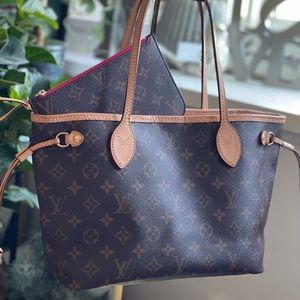 LV Neverfull PM size - IC Chip code/ dust bag included